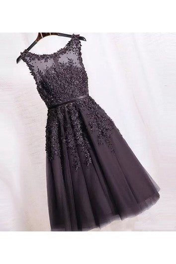 Mini mini sin mangas Tulle adorable A-Line Scoop Petite Zipper Back Appliques Vestido de dama de honor