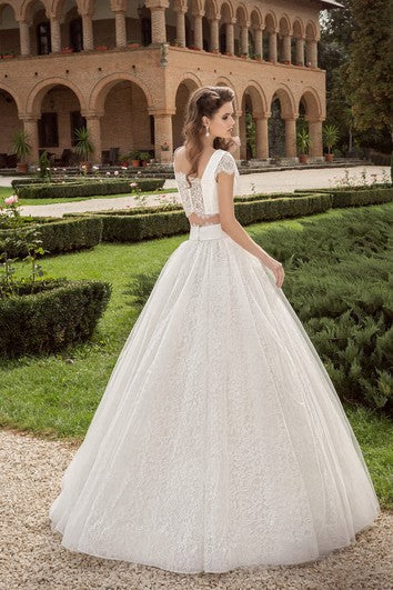 Dos piezas Vestido trasero de la ilusión de manga corta