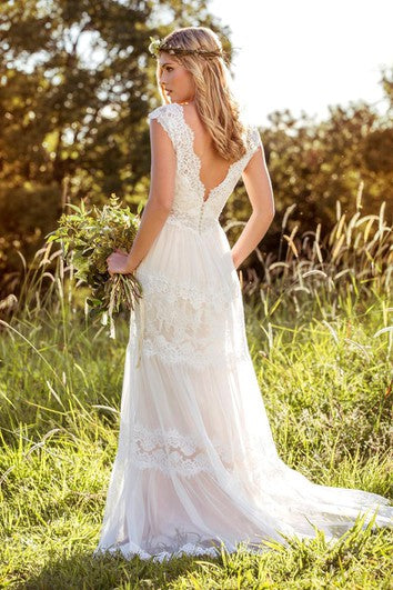 Vestido de boda de encaje y tul y tul de tul-cuello en V