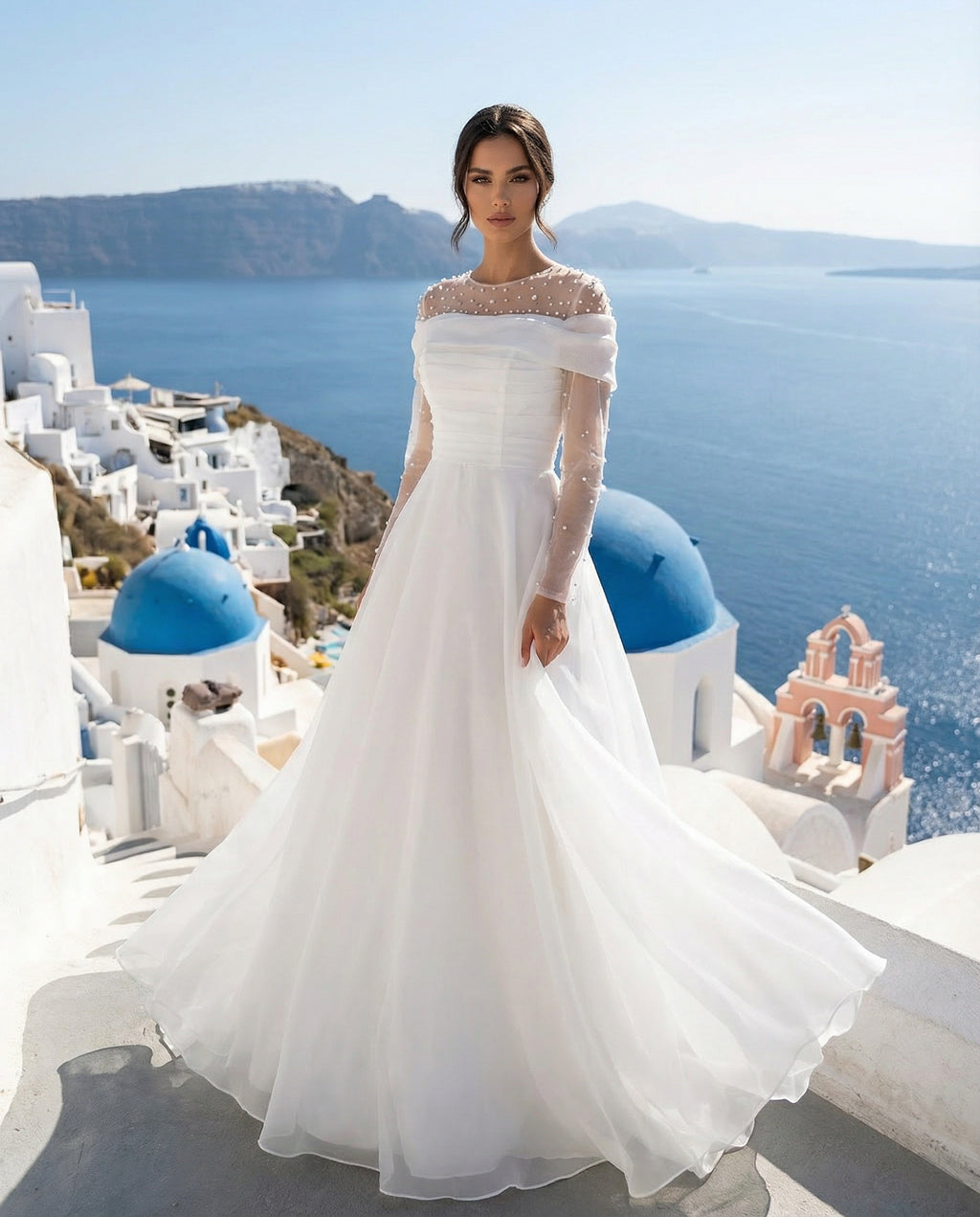 Robe de mariée trapèze en organza à manches longues et col illusion