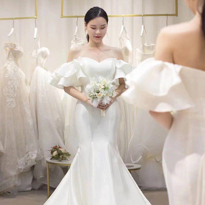 Korean-Style Satin Wedding Dress Simple and Elegant Bridal Dress with Mermaid Collar