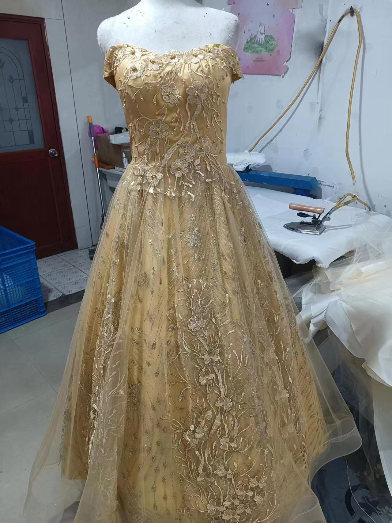 Západní večerní šaty 2025 Novinka Nadýchané šaty pro sólové vystoupení