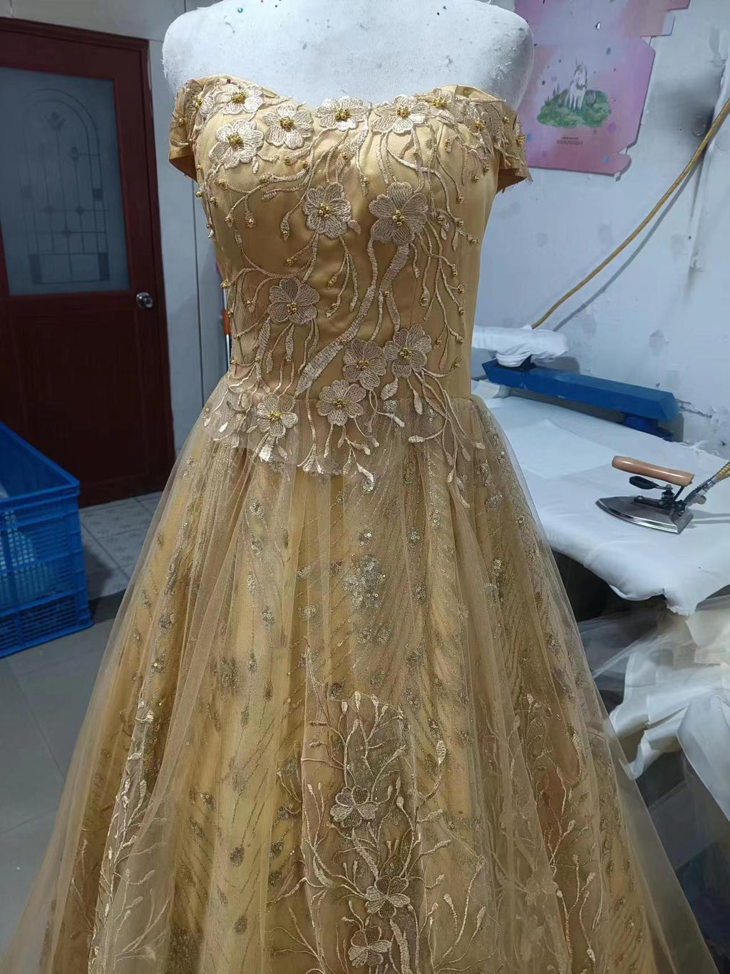 Západní večerní šaty 2025 Novinka Nadýchané šaty pro sólové vystoupení