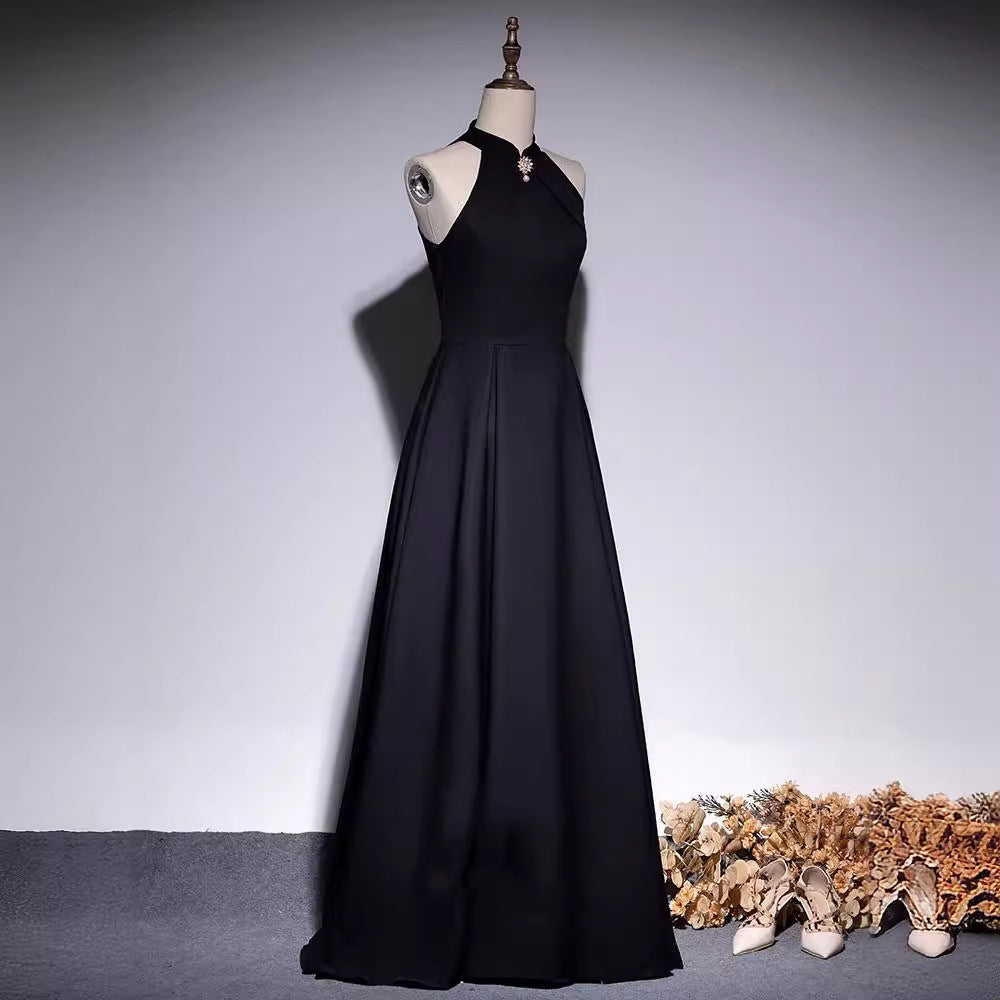 Černé formální šaty – elegantní šaty pro klavírní nebo violoncellové vystoupení (2025)