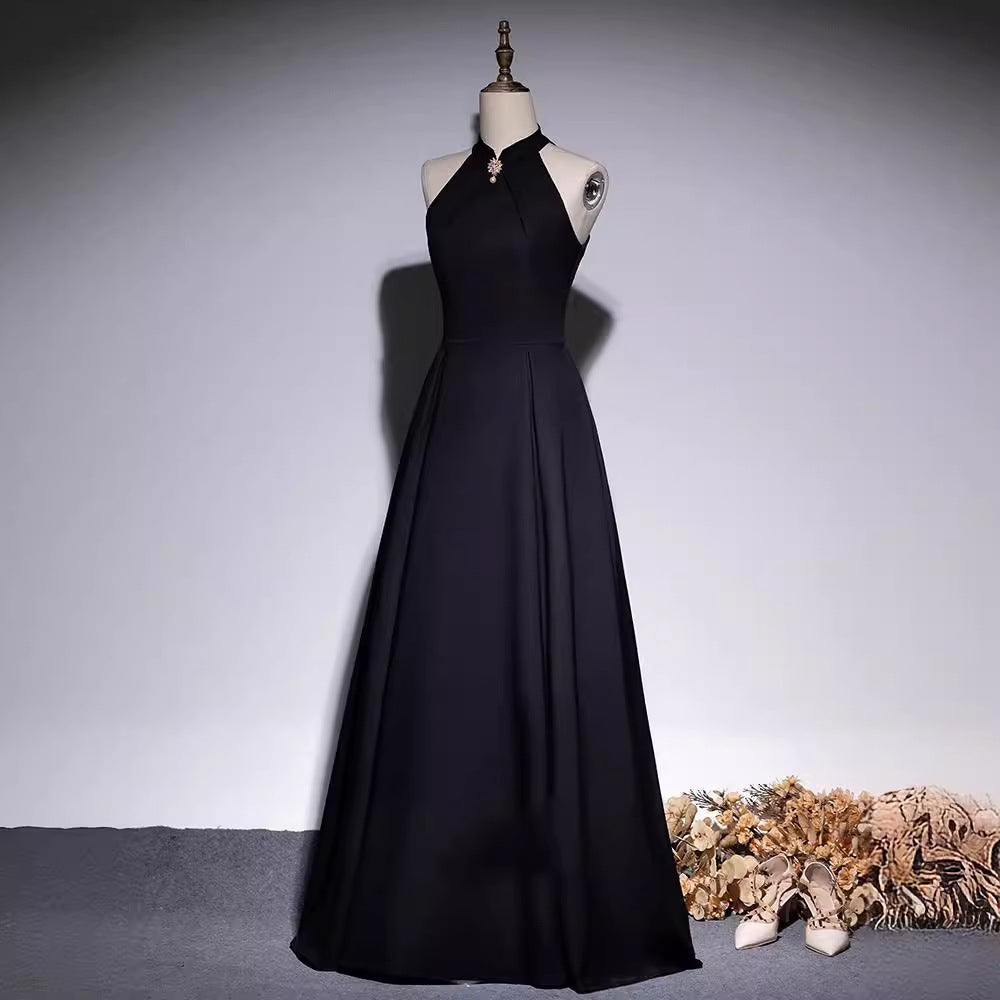 Černé formální šaty – elegantní šaty pro klavírní nebo violoncellové vystoupení (2025)