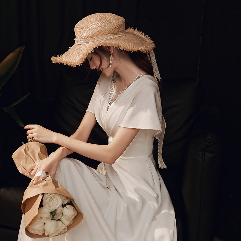 Bílé saténové princeznovské šaty – svatební šaty ve stylu Letního paláce (2025)