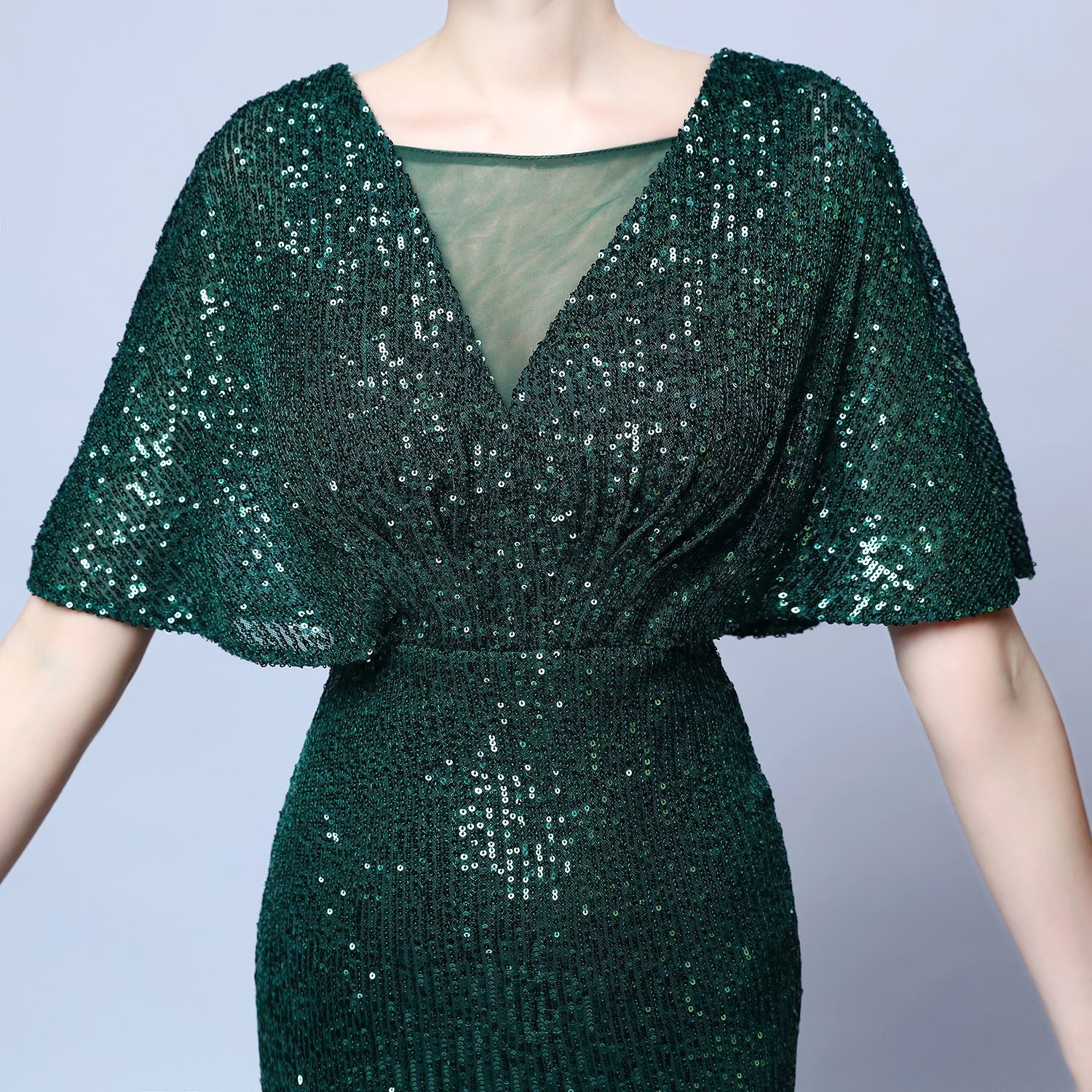 Elegantní mořská panna šaty s třásněmi a flitry pro formální události