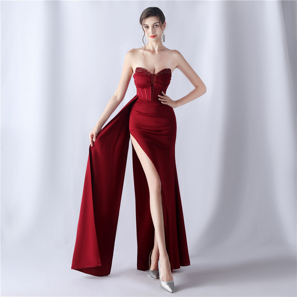 2024 High-End Evening Gown with Corset Bodice and Intricate Beading