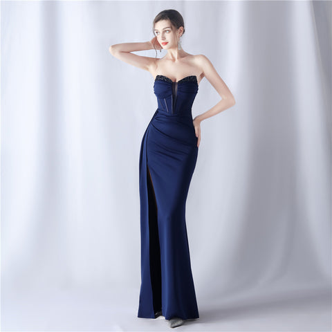 2024 High-End Evening Gown with Corset Bodice and Intricate Beading