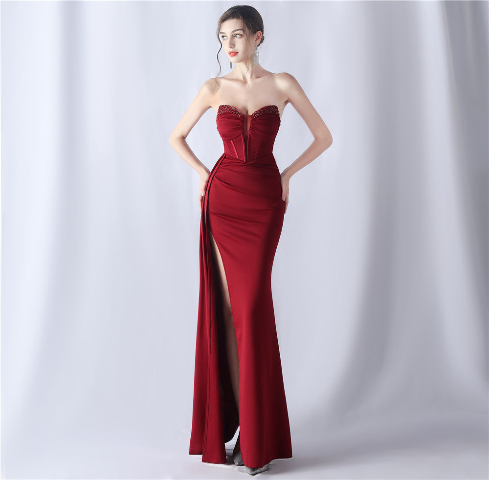 2024 High-End Evening Gown with Corset Bodice and Intricate Beading