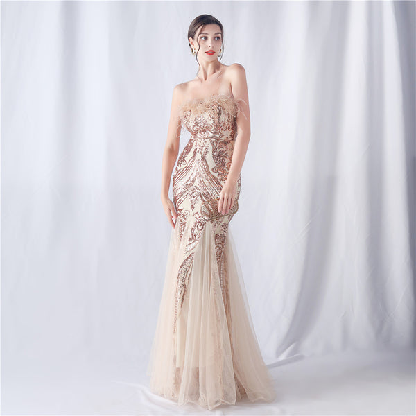 2024 High-End Off-the-Shoulder Gown with Ostrich Feathers and Floral Appliques