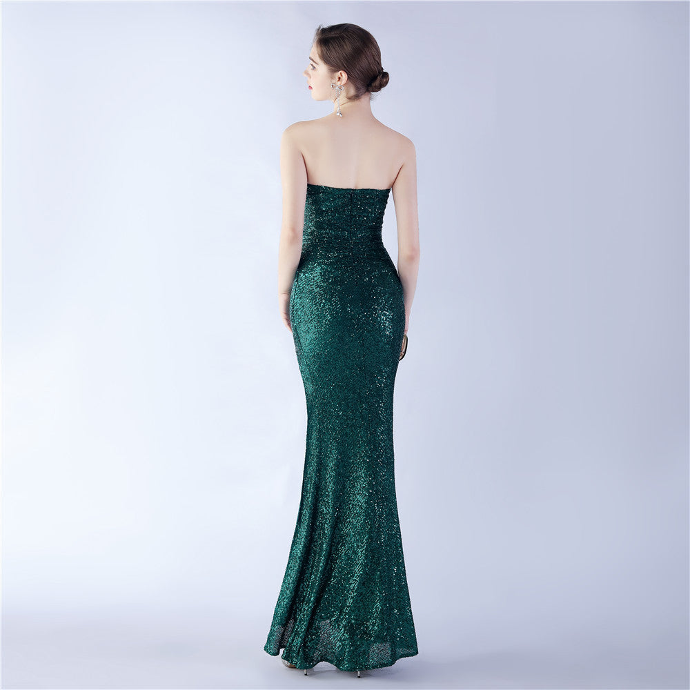 Robe bustier style vintage 2024 avec détails smockés raffinés