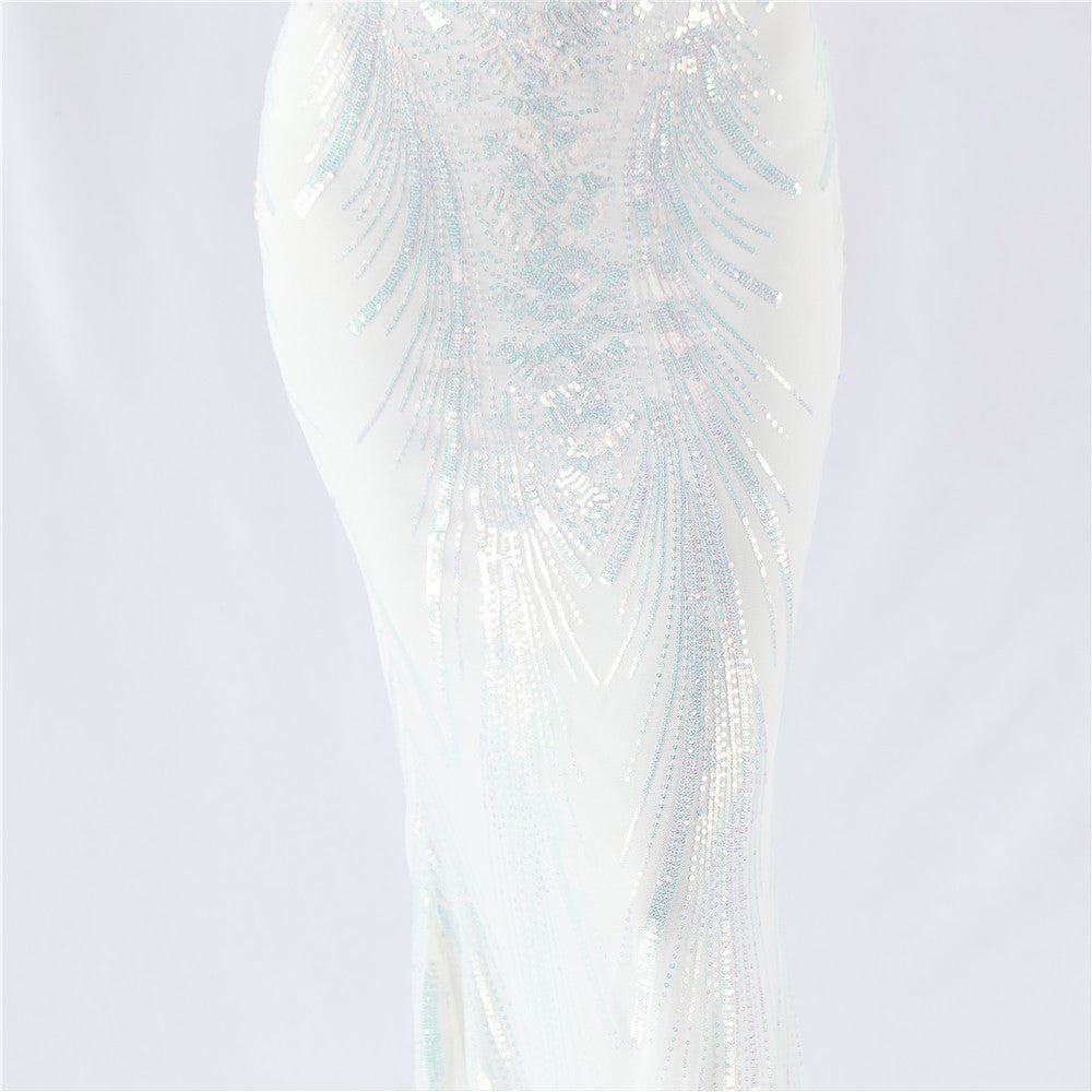 Strukturované korzetové šaty s flitry a květinovými motivy