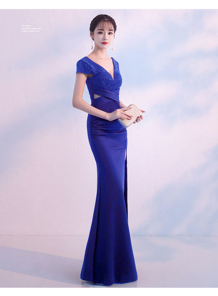 Elegant Mermaid Evening Gown for Hosts & Formal Events