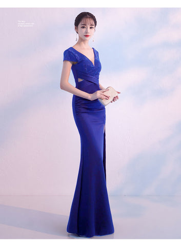 Elegant Mermaid Evening Gown for Hosts & Formal Events