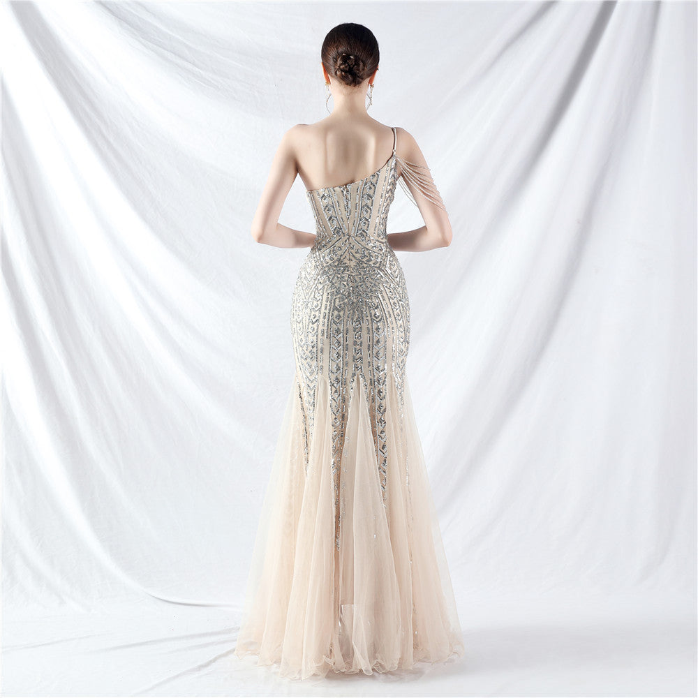 Vysoce kvalitní šaty z flitrů a tylu s květinovou korálkovou výšivkou