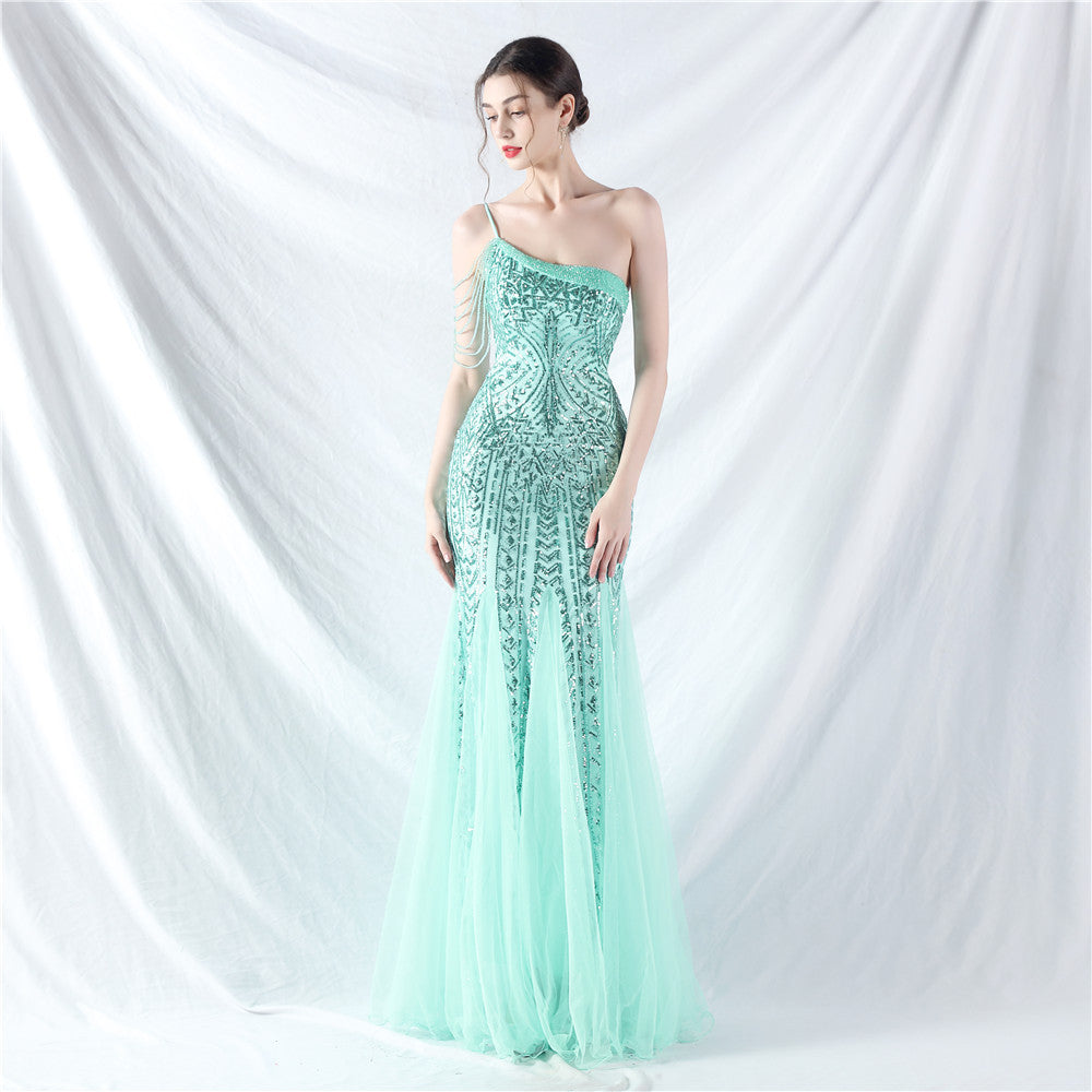 Vysoce kvalitní šaty z flitrů a tylu s květinovou korálkovou výšivkou