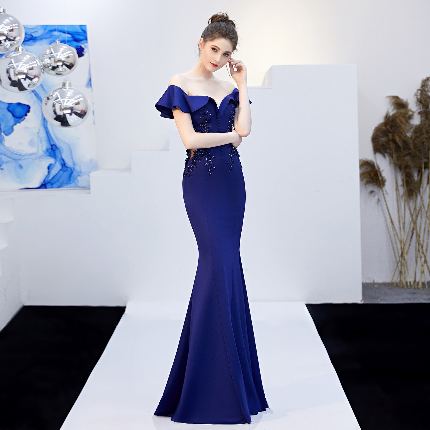 Svatební šaty mořská panna s odhalenými rameny