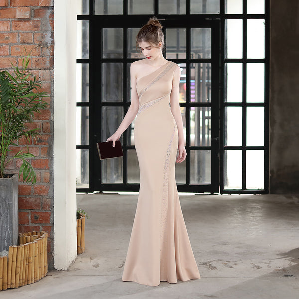 Single-Shoulder Mermaid Bridal Gown for Banquets