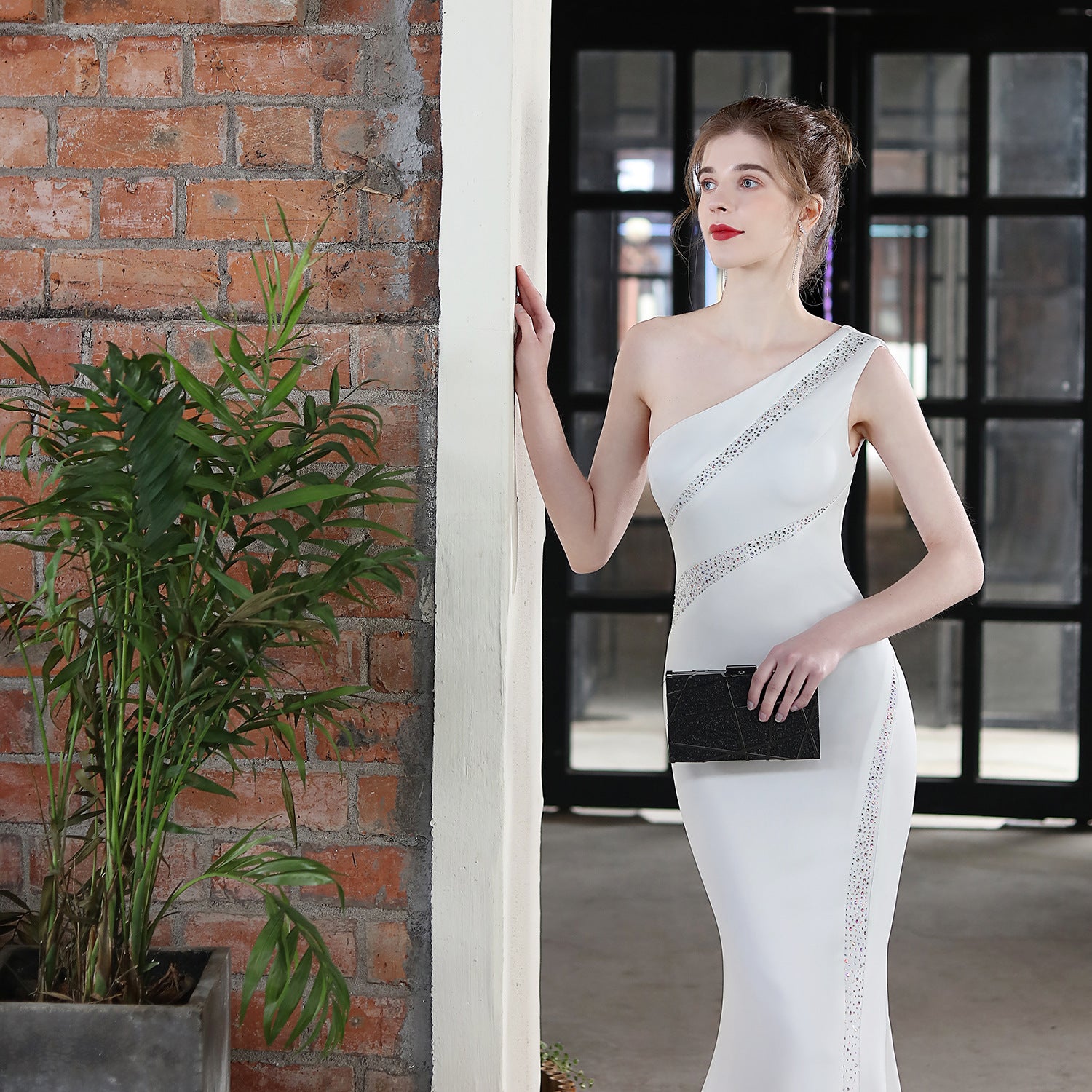 Single-Shoulder Mermaid Bridal Gown for Banquets