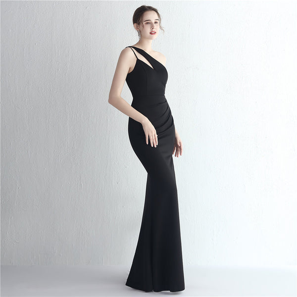 Elegant One-Shoulder Satin Mermaid Gown for Formal Events