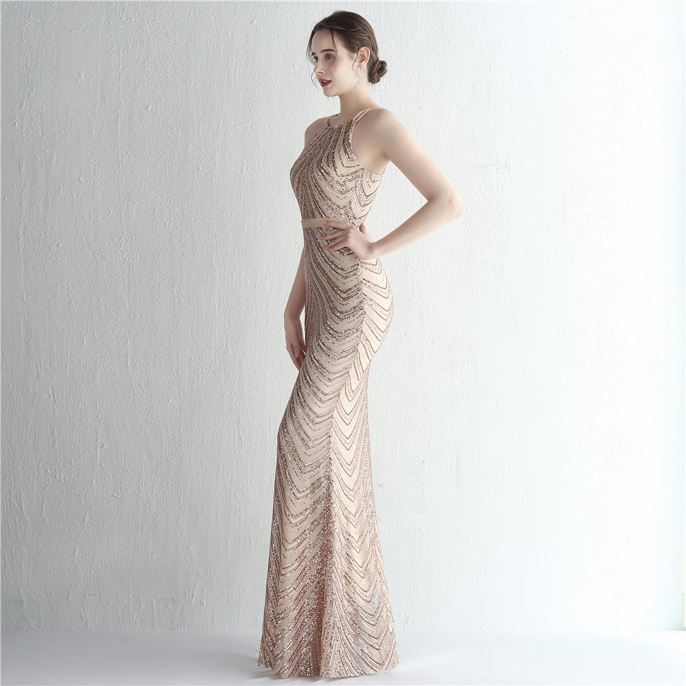 Šaty z šifónu s halter výstřihem, květinovými flitry a korálkováním