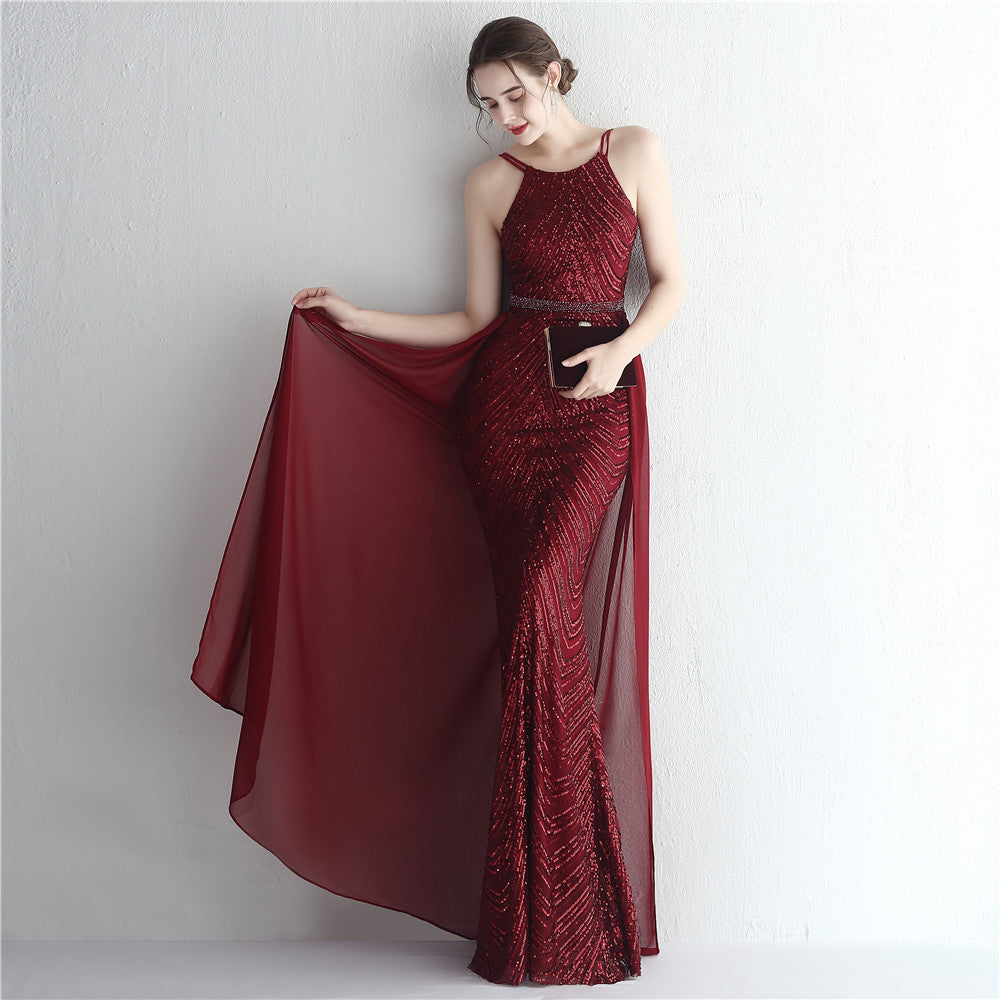 Šaty z šifónu s halter výstřihem, květinovými flitry a korálkováním