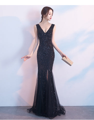 Elegant V-neck Sleeveless Mermaid Evening Gown for Galas