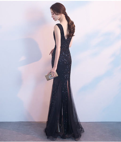 Elegant V-neck Sleeveless Mermaid Evening Gown for Galas