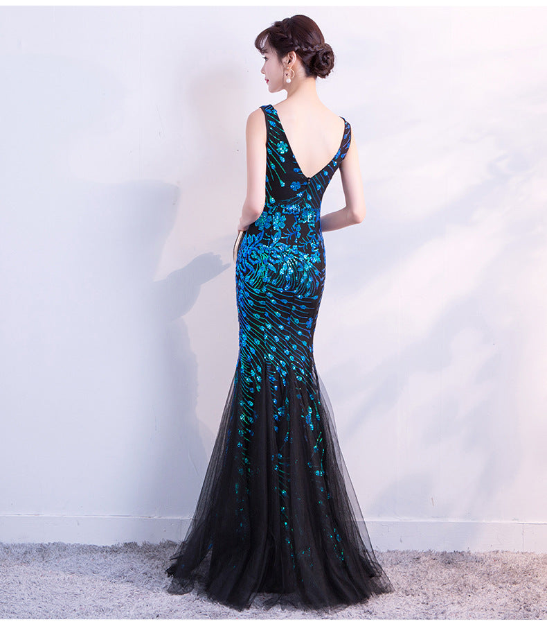 Elegant V-neck Sleeveless Mermaid Evening Gown for Galas