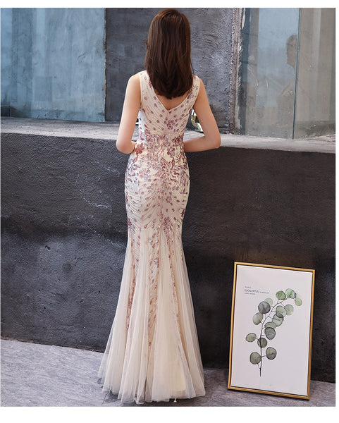 Elegant V-neck Sleeveless Mermaid Evening Gown for Galas