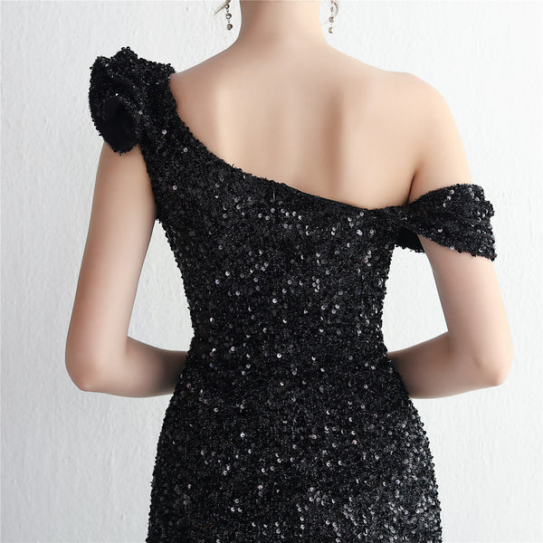 Single-Shoulder Mermaid Gown with Embellished Sequin Detail