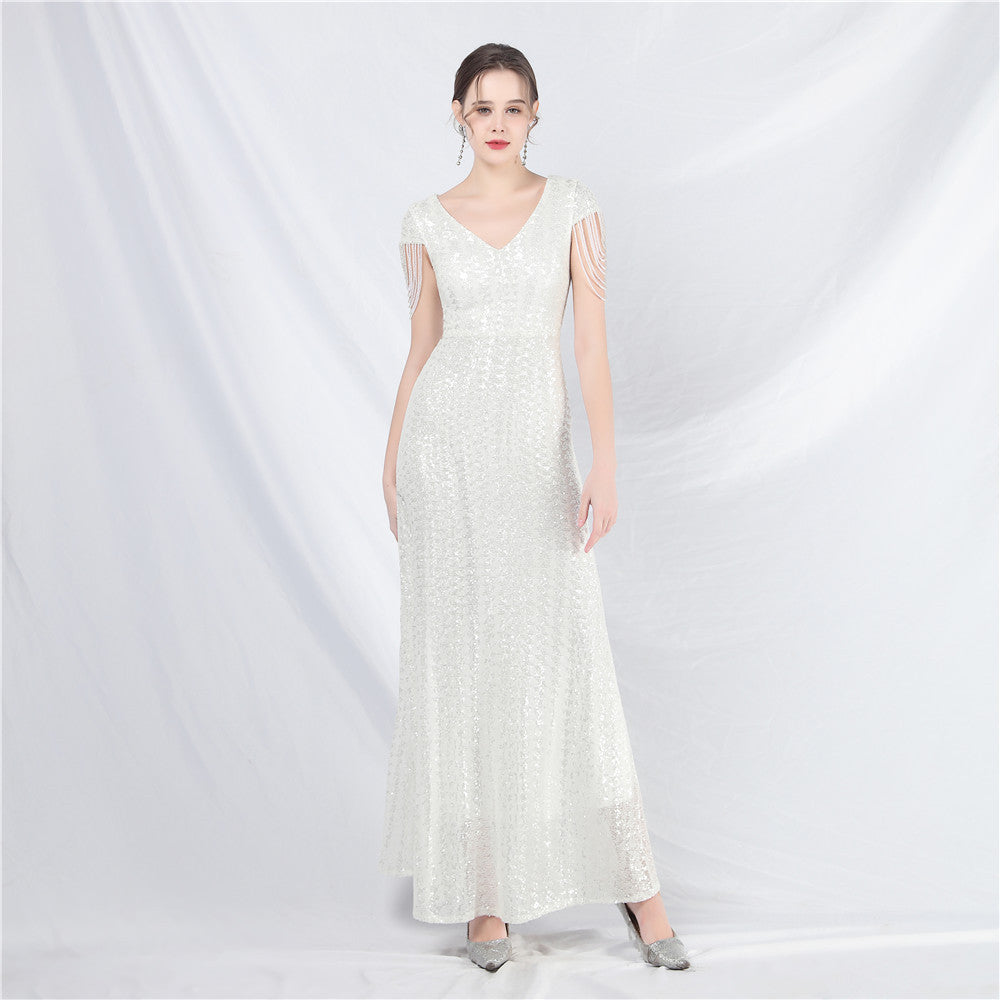 Šaty do áčka zdobené flitry