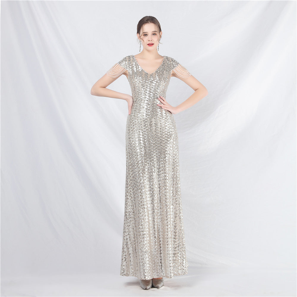 Šaty do áčka zdobené flitry