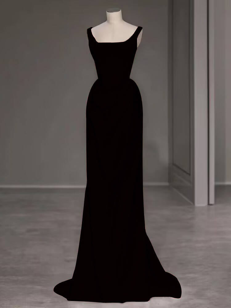 Svatební šaty s tenkými saténovými ramínky – minimalistické šaty s malou vlečkou pro nevěsty nebo uvaděčky (2025)