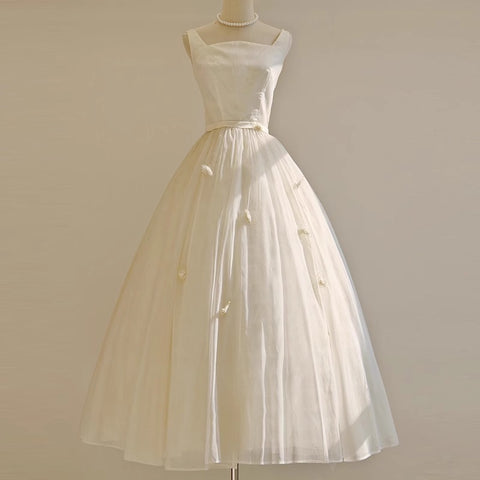 Petite Bride Wedding Dress – Vintage Spaghetti Strap Gown for Engagement or Civil Ceremony