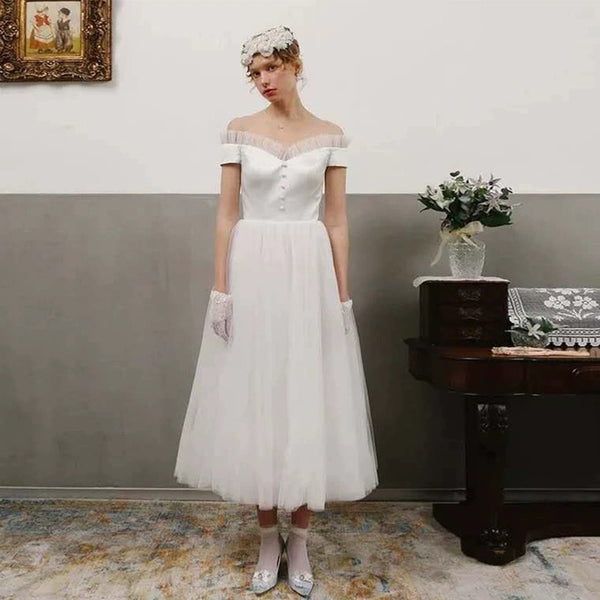 White Off-Shoulder Wedding Dress – Outdoor/Travel Engagement Gown for Brides