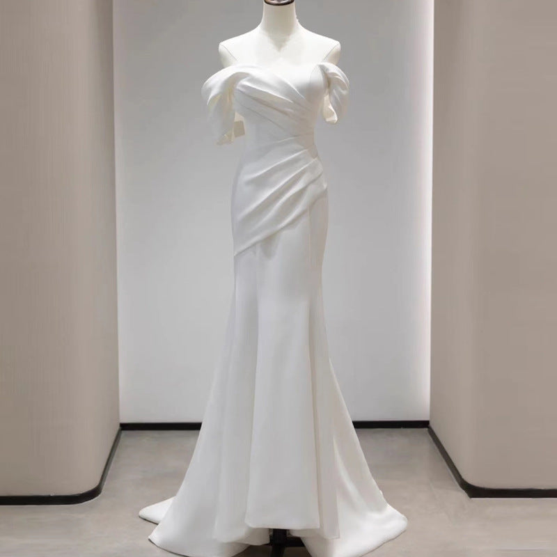 Svatební šaty ve stylu mořské panny z francouzského saténu – šaty s odhalenými rameny pro uvaděče nebo na odchod