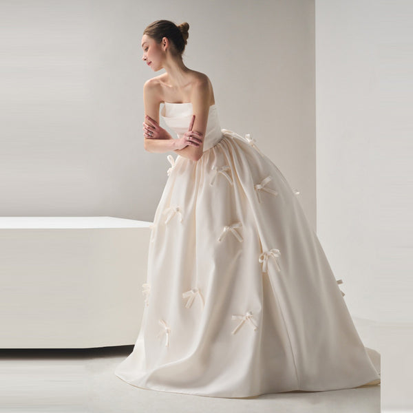 Strapless Princess Wedding Dress – Simple Satin Puff Gown for Forest-Themed Weddings (2024)