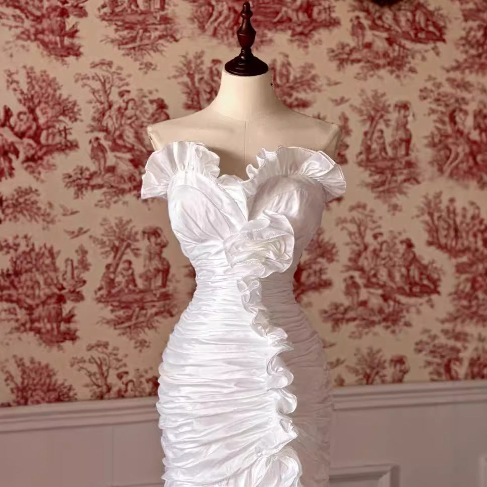 Svatební šaty vintage s dlouhým rukávem – elegantní saténové šaty inspirované lesem (2025)