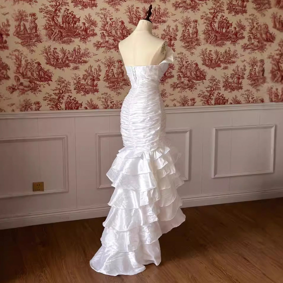 Svatební šaty vintage s dlouhým rukávem – elegantní saténové šaty inspirované lesem (2025)