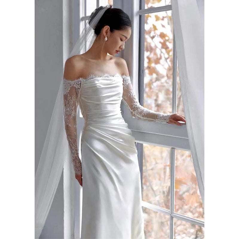 Bílé saténové šaty s dlouhým rukávem – svatební nebo společenské šaty pro drobné postavy (2025)