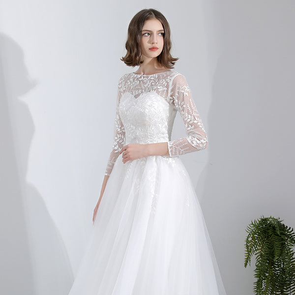 Minimalist Forest Wedding Dress – Petite Satin Gown for Ceremony or Travel Shoots (2025)