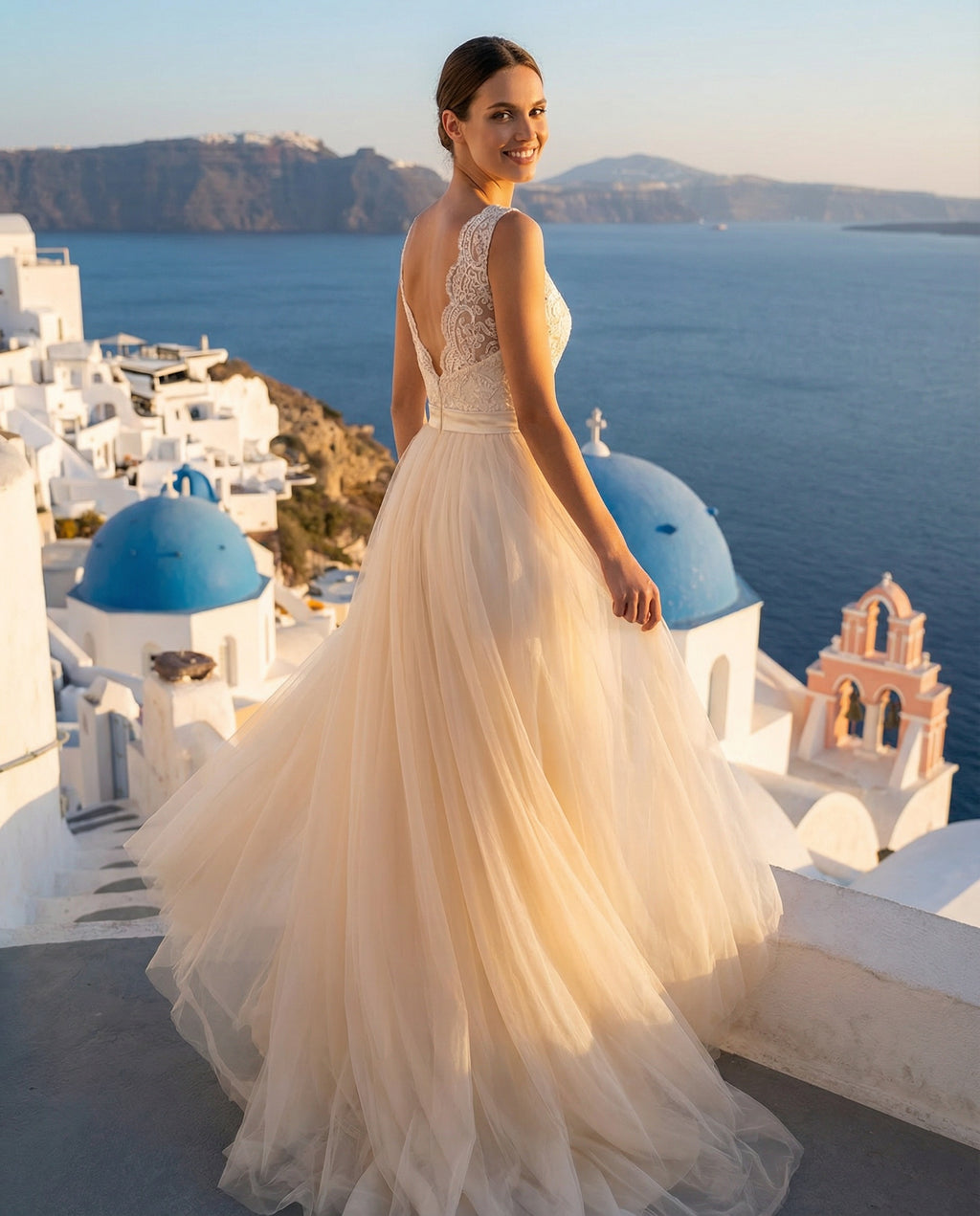 Sleeveless Lace and Tulle A-line Wedding Dress with belt