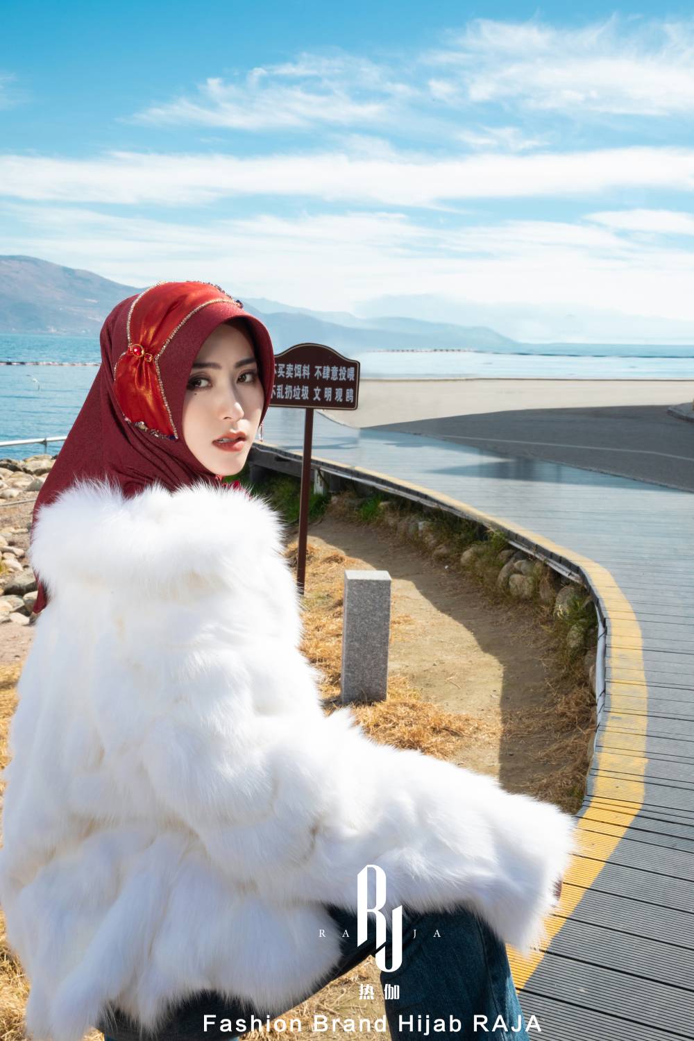 Lulu moderní a skromná šifónová čepice na hidžáb s sametovou mašlí a korálky