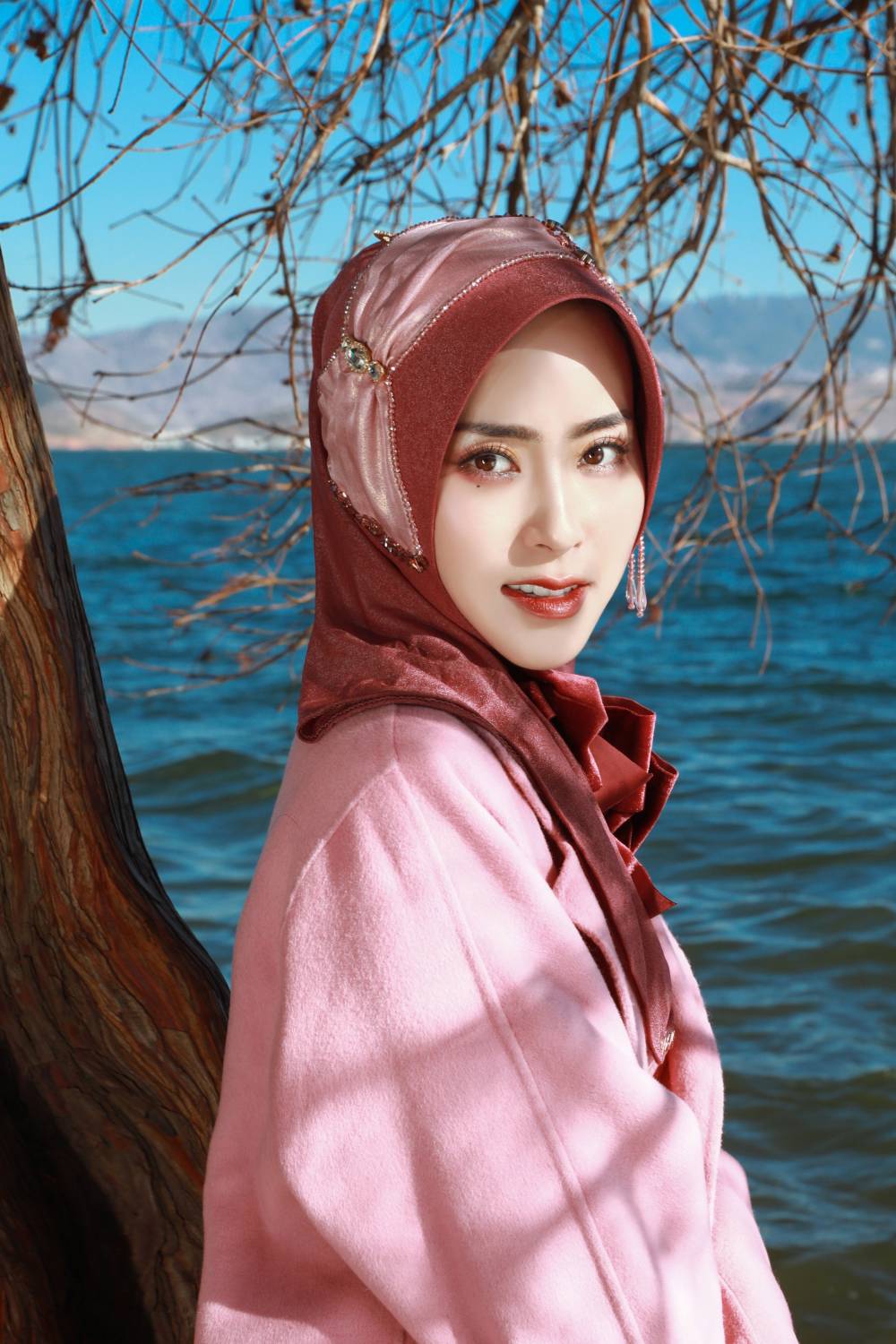 Lulu-Jujube Moderní a Skromná Šifónová Čepice na Hidžáb s Sametovou Mašlí a Korálky