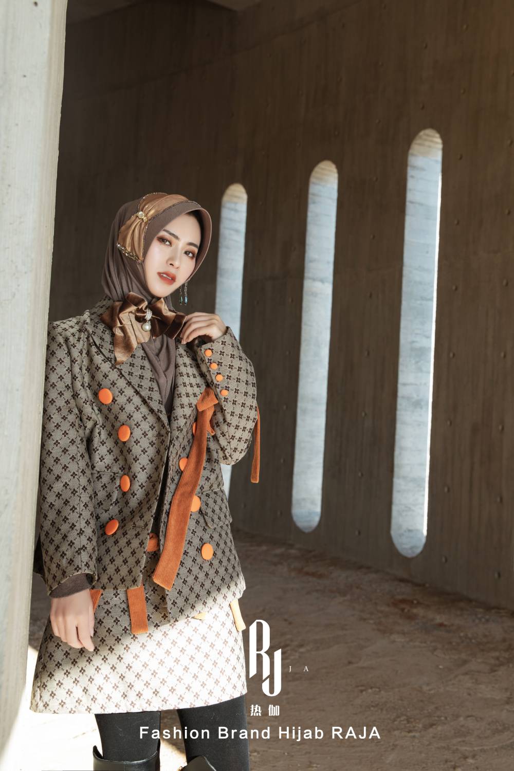 Lulu-Mocha moderní a skromná šifónová čepice na hidžáb s sametovou mašlí a korálky