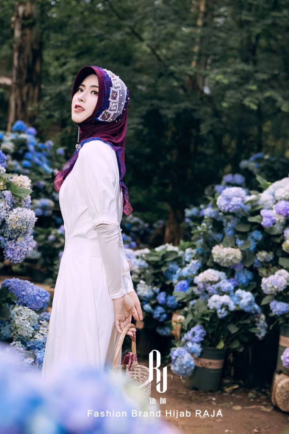 Kaliala-slivková vyšívaná šifónová čepice na hidžáb s perlami a kamínky