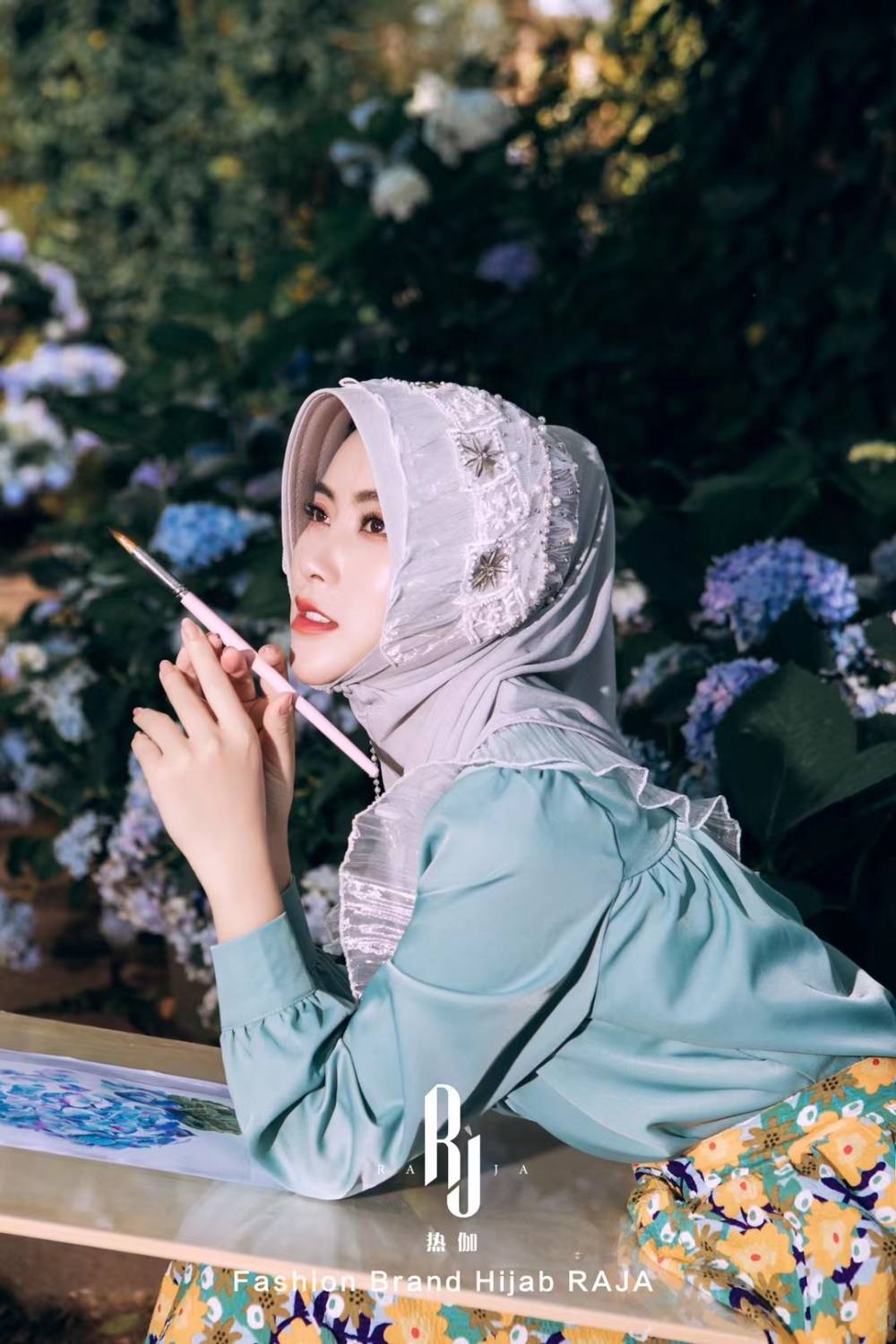 Kaliala-stříbrná vyšívaná šifónová čepice na hidžáb s perlami a kamínky