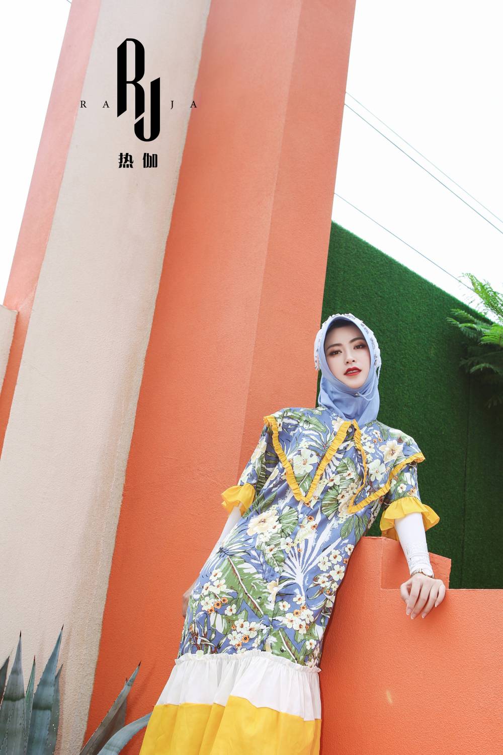 Zaira - Himmelblaue, schicke und funkelnde Hijab-Kappe aus Chiffon